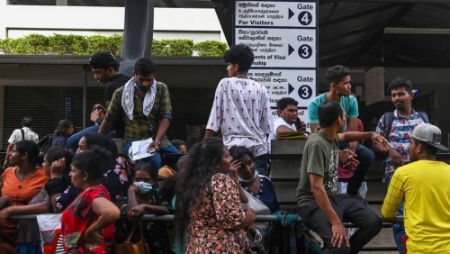 Fed-up Sri Lankans rush for passports as they reach 'end of the line' Fed-up Sri Lankans rush for passports as they reach 'end of the line'