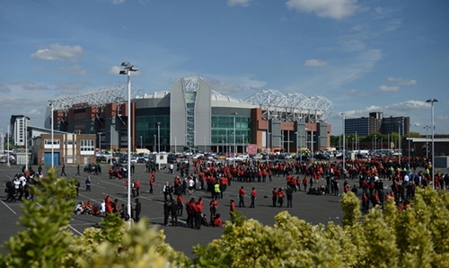 Security firm boss takes blame for Man Utd bomb scare Security firm boss takes blame for Man Utd bomb scare