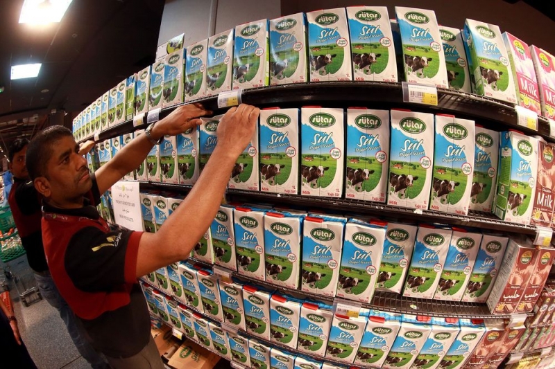 Qatar cuts ties with their rivals too…