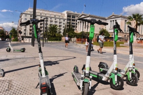 Greece to ban children from scooters after accidents Greece to ban children from scooters after accidents