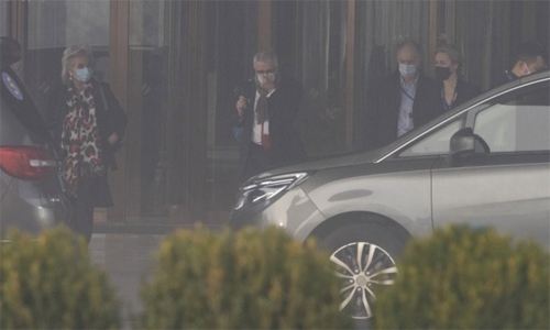 WHO team visits Wuhan virus lab at center of speculation