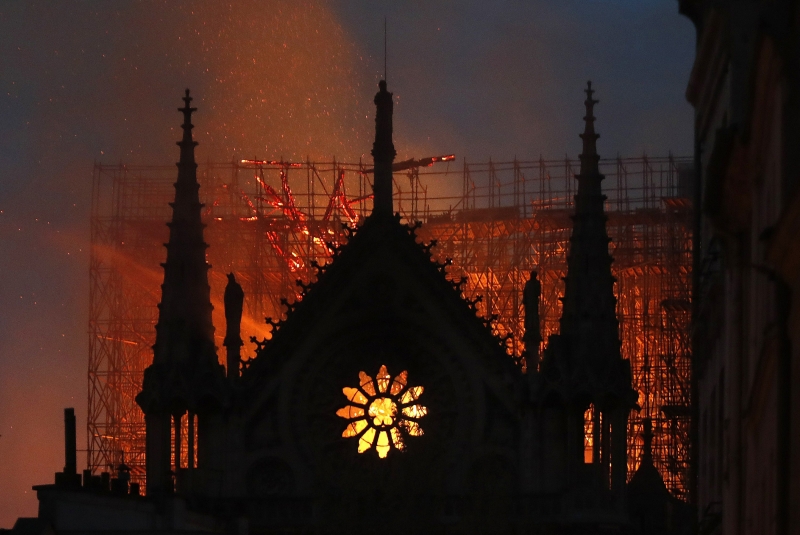 Bernard Arnault and Salma Hayek's husband pledge hundreds of millions of euros to reconstruct Notre Dame