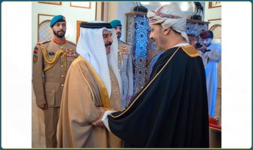 HM King Receives Omani Interior Minister in Manama