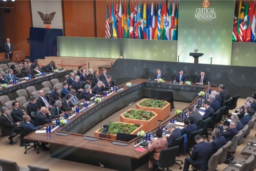 U.S. Pushes Global Minerals Trading Zone to Curb China’s Influence