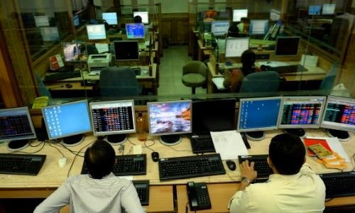 Indian stocks hit record, break 10,000 barrier Indian stocks hit record, break 10,000 barrier