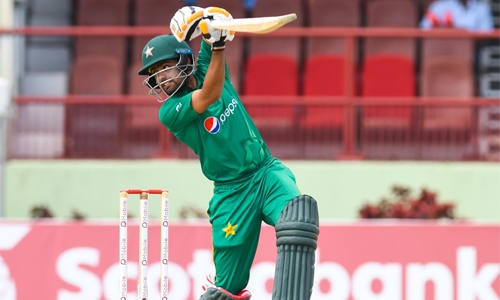 Pakistan inflict first Kiwi defeat 
