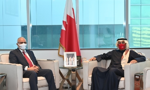 'Bahrain government supports big national companies'