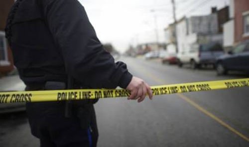 Five dead in US shooting, police seeking suspects