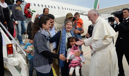 Pope says his help for Syrian families 'a drop in the ocean' Pope says his help for Syrian families 'a drop in the ocean'