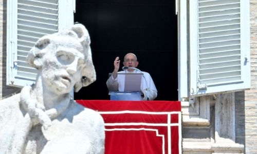 Migrant deaths are 'open wound' for humanity: Pope Migrant deaths are 'open wound' for humanity: Pope