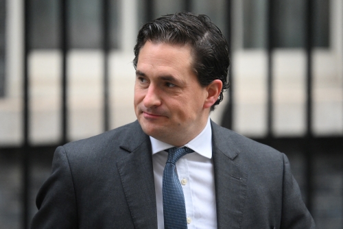 UK minister threatened with jail over Afghanistan probe