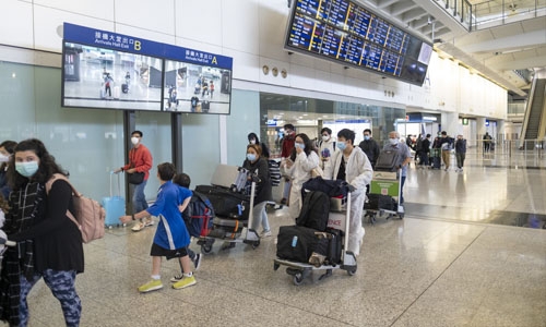 Hong Kong bans flights from India, Pakistan and Philippines for 2 weeks Hong Kong bans flights from India, Pakistan and Philippines for 2 weeks