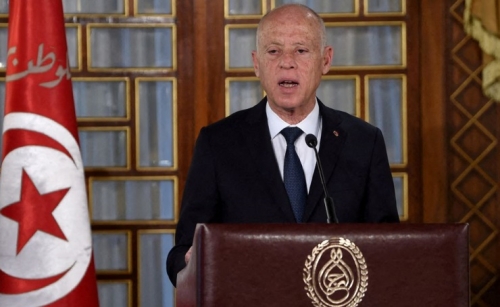 Tunisian president decrees a referendum for new constitution