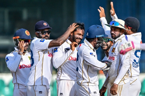 Sri Lanka spinners leave Bangladesh on verge of crushing defeat 