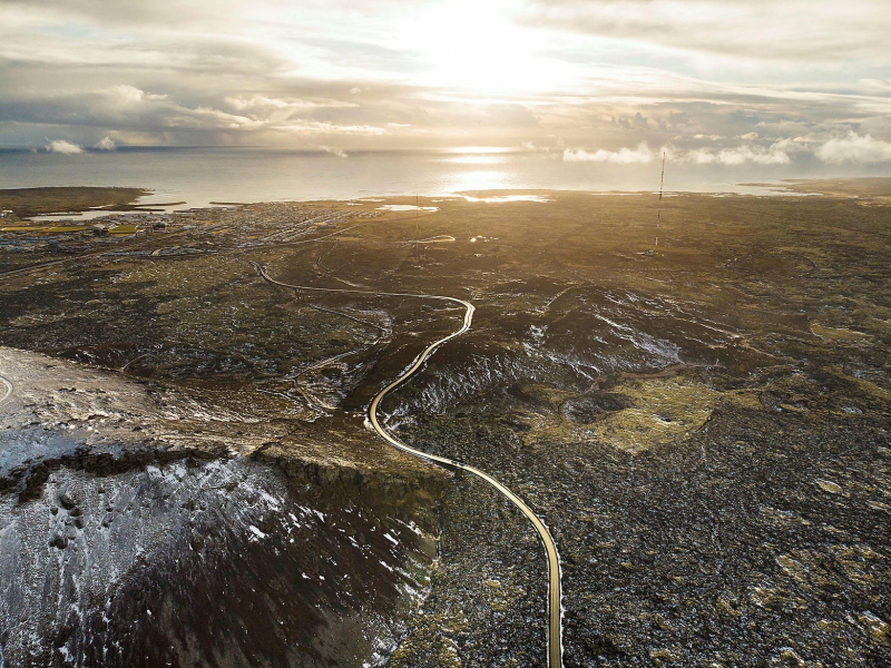 5.2 magnitude earthquake hits southwestern Iceland