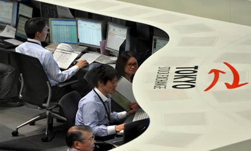 Automakers lead Tokyo stocks higher by close Automakers lead Tokyo stocks higher by close