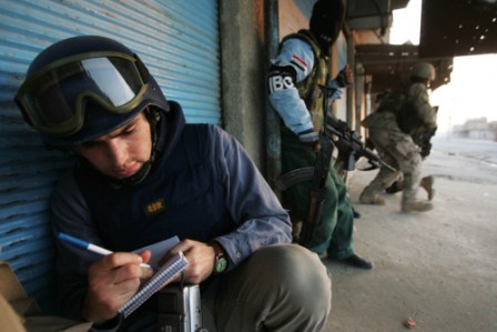 Turkish court arrests British reporters on 'IS terror' charges