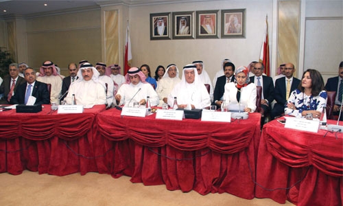 Join hands for growth Join hands for growth