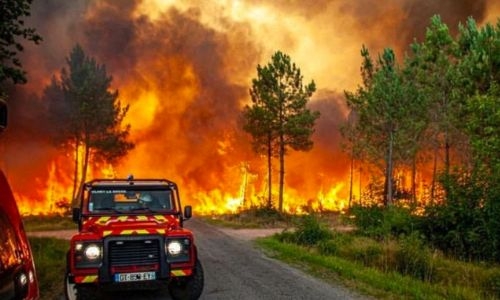Wildfires rage in France and Spain as heatwaves flame Europe Wildfires rage in France and Spain as heatwaves flame Europe