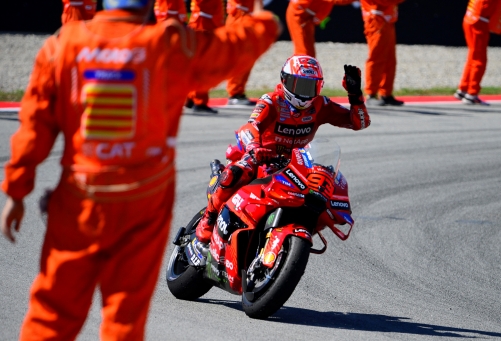 Marc Marquez wins Catalunya MotoGP Sprint as brother crashes