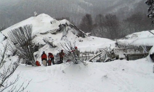 Rescuers find six people alive in Italy avalanche hotel