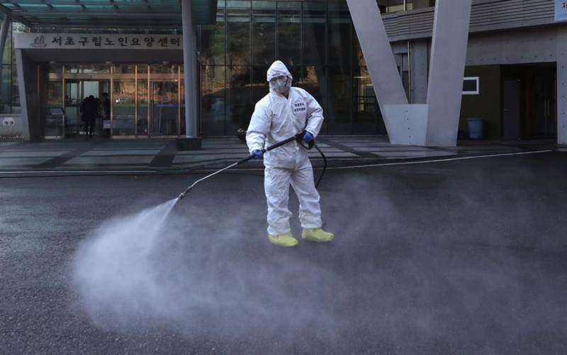 China coronavirus infections spike in central city of Wuhan China coronavirus infections spike in central city of Wuhan