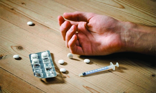 Equal treatment for Bahraini and expat drug addicts 