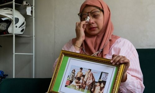 'Fix the system': Indonesia parents seek justice after cough syrup crisis 'Fix the system': Indonesia parents seek justice after cough syrup crisis