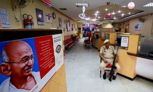India lets banks use face recognition, iris scan for some transactions