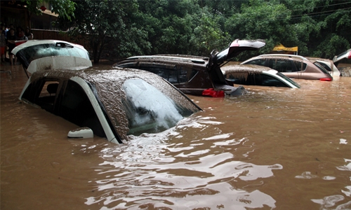 Anger erupts over government handling of China flood
