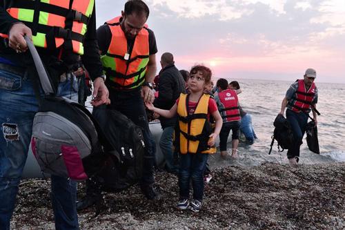 Migrant crisis spurs child statelessness, UN warns