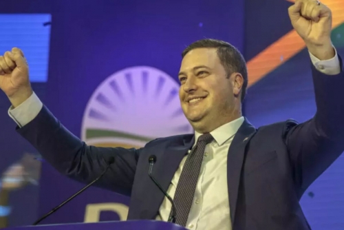 South Africa's new DA leader Geordin Hill-Lewis vows to shed party's white image South Africa's new DA leader Geordin Hill-Lewis vows to shed party's white image