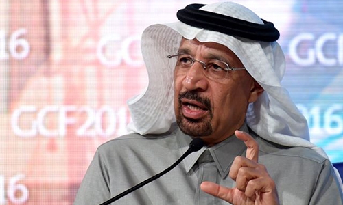 Saudi Aramco keeps up investment despite crude fall