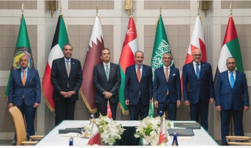 Bahrain’s Foreign Minister Joins Gulf Talks on Gaza Crisis Bahrain’s Foreign Minister Joins Gulf Talks on Gaza Crisis