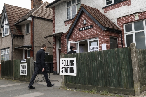 Polls open in UK local elections set to punish Starmer’s Labour Polls open in UK local elections set to punish Starmer’s Labour