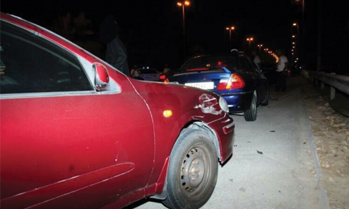 Three die in Bahrain road accident Three die in Bahrain road accident
