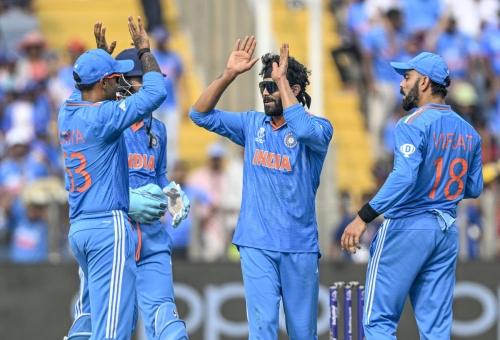Ton-up Kohli stars as India overwhelm Bangladesh