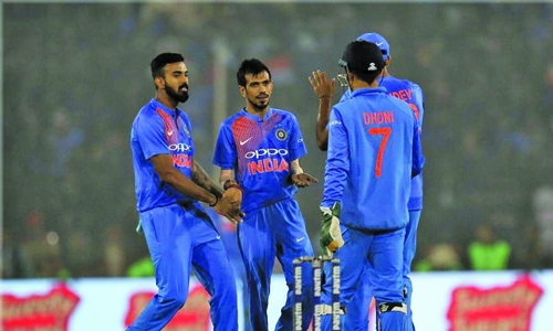 India thump  Sri Lanka  in T20