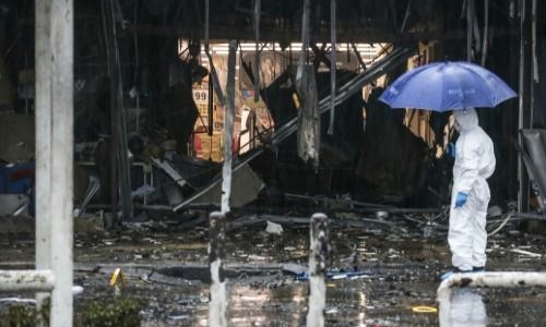 Car bomb hits Thailand's troubled south, injures 51 Car bomb hits Thailand's troubled south, injures 51