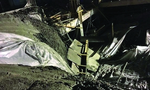 Workers injured in Oman building fall Workers injured in Oman building fall