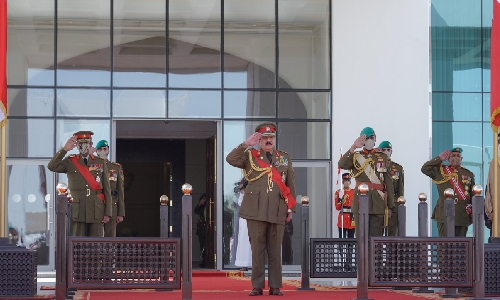 HM King Hamad hails BDF and affiliates for fulfilling ‘sacred duty’ at home and as regional peace-keeping force