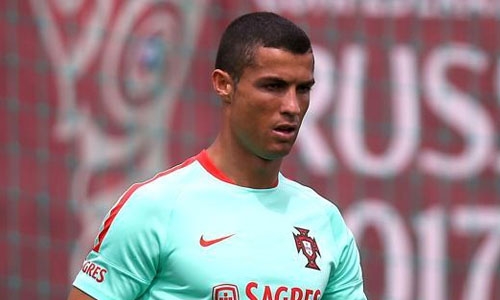 Ronaldo exits Confed Cup to meet newborn twins Ronaldo exits Confed Cup to meet newborn twins