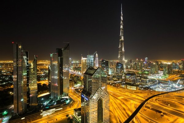 Dubai orders private sector to work from home