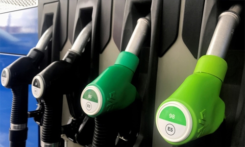 Oil drops for fifth straight day after U.S. inventories rise Oil drops for fifth straight day after U.S. inventories rise