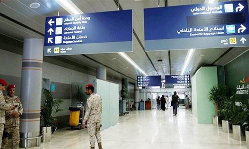 Houthis attack Abha airport: Saudi coalition