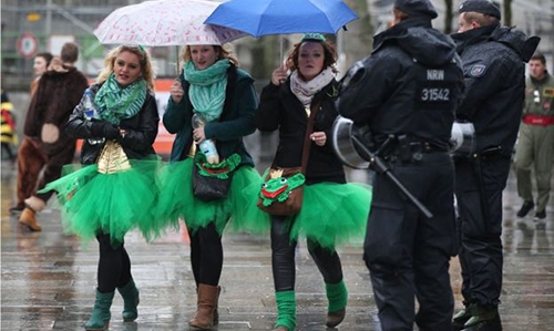 Cologne police record 22 cases of sexual assault at carnival Cologne police record 22 cases of sexual assault at carnival