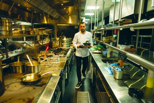 ‘Dinosaur tartare’ and holograms: Dubai AI chef sparks awe and ire
