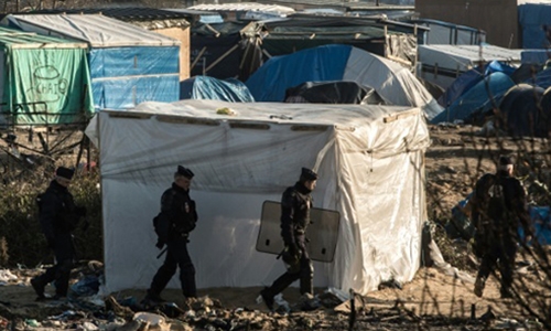 Plans to move up to 1,000 from French migrant camp Plans to move up to 1,000 from French migrant camp