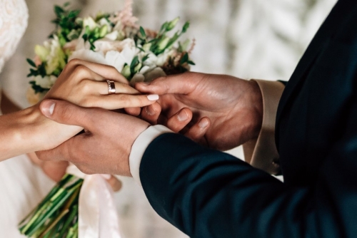 Marriage No Longer a Guarantee for US Green Card, Experts Warn Marriage No Longer a Guarantee for US Green Card, Experts Warn