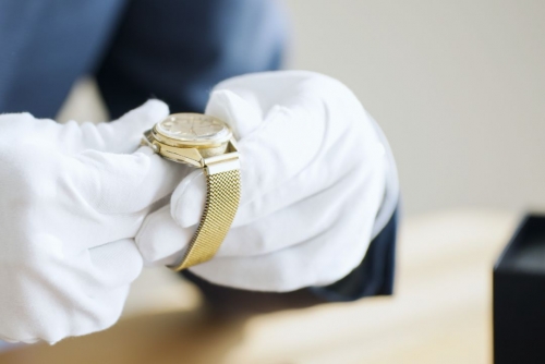 Two Men Accused of Smuggling Luxury Watches and VAT Fraud Totaling BD309,755 Face Trial in Bahrain Two Men Accused of Smuggling Luxury Watches and VAT Fraud Totaling BD309,755 Face Trial in Bahrain